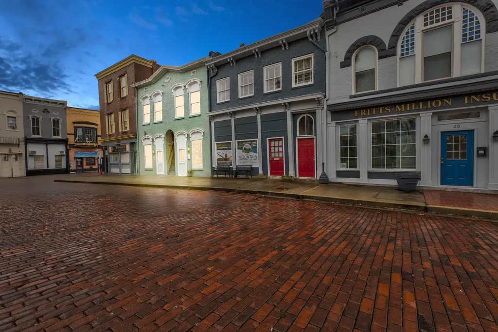 4-8 Court Street Mt Sterling KY 40353