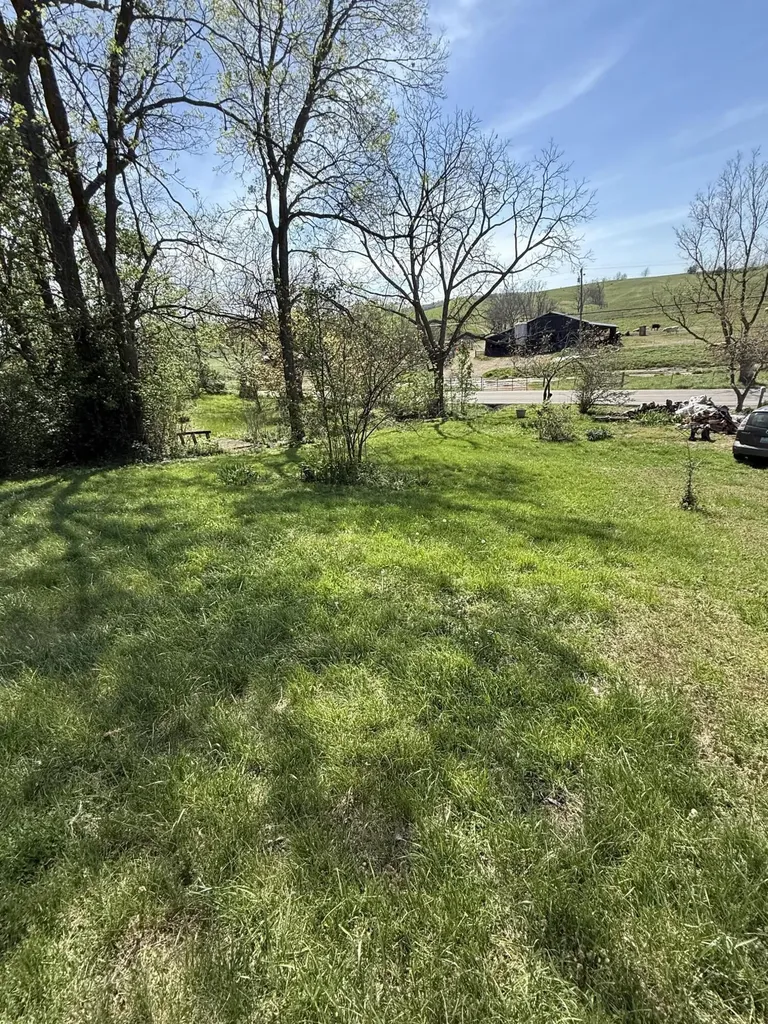 2065 Cartersville Road Paint Lick KY 40461