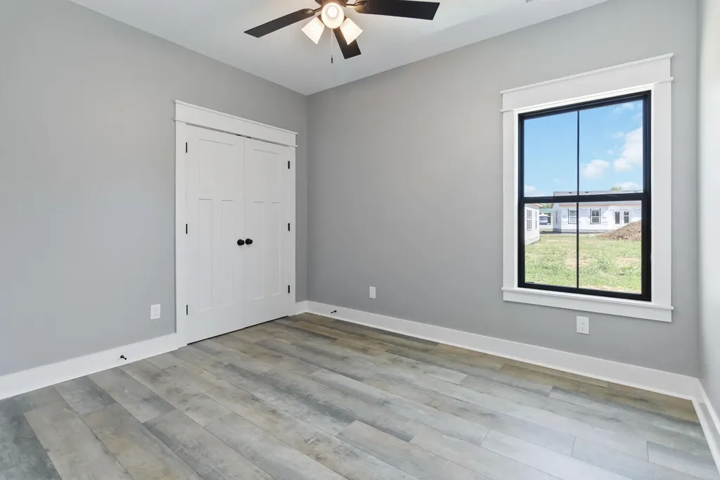 120 Harrods Glen Harrodsburg KY 40330