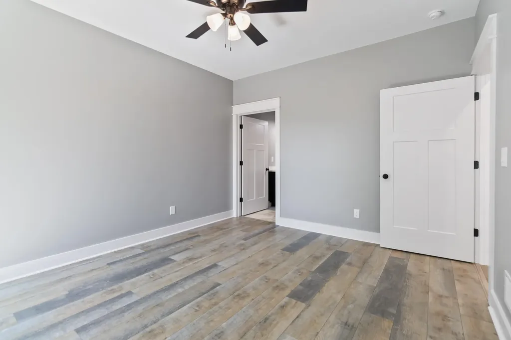120 Harrods Glen Harrodsburg KY 40330