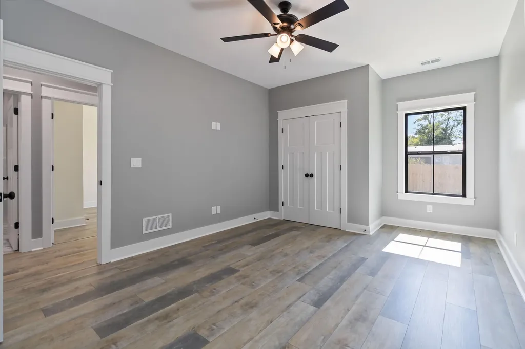 120 Harrods Glen Harrodsburg KY 40330