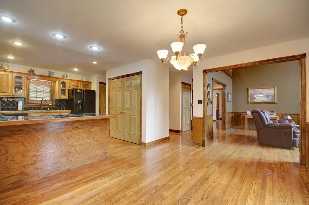 1264 Lake Road London KY 40741