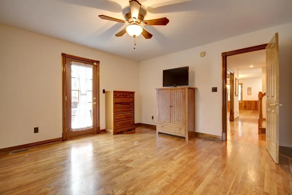 1264 Lake Road London KY 40741