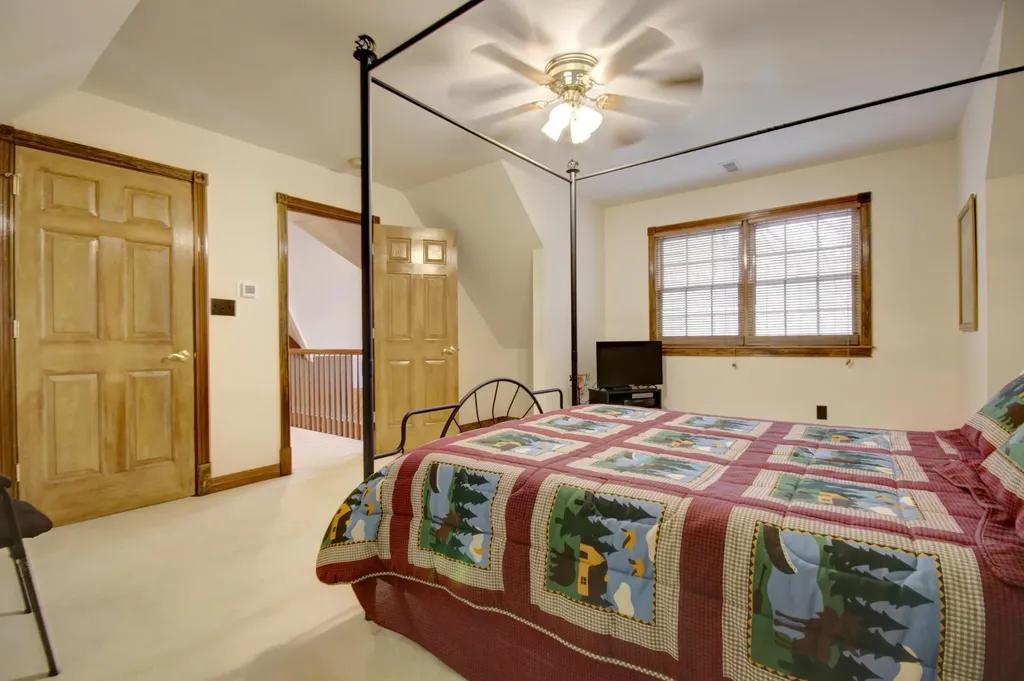 1264 Lake Road London KY 40741