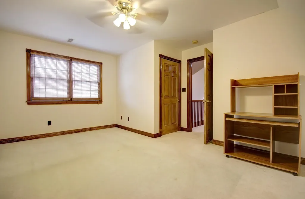 1264 Lake Road London KY 40741