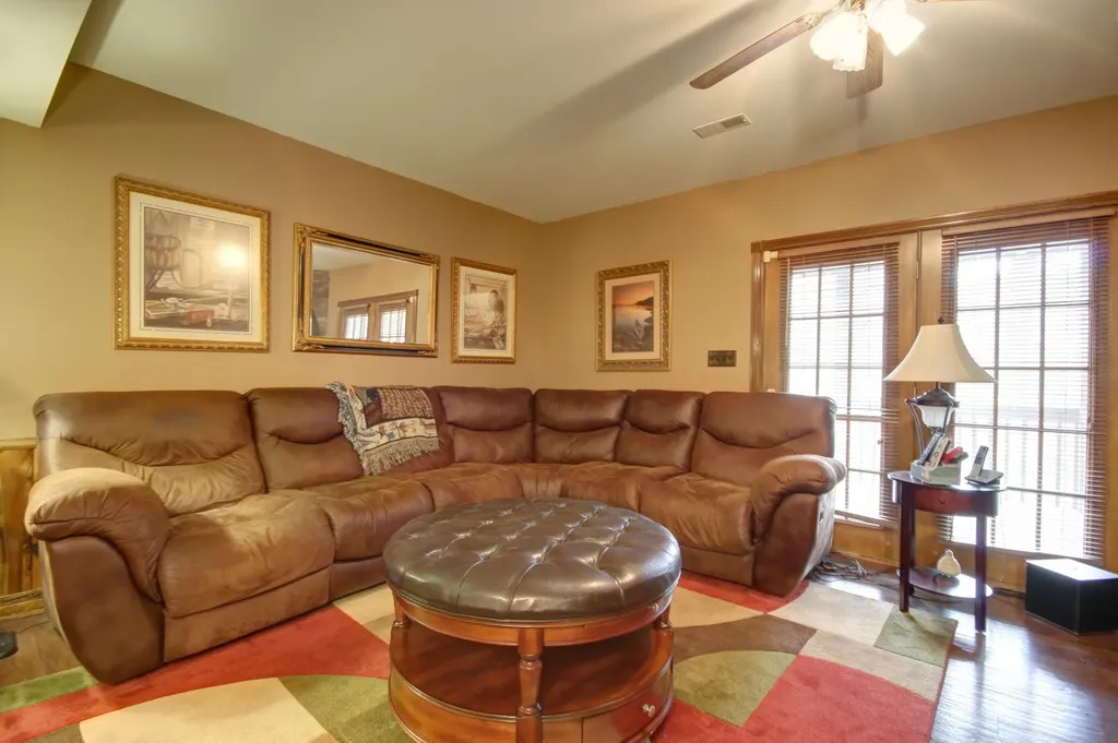 1264 Lake Road London KY 40741