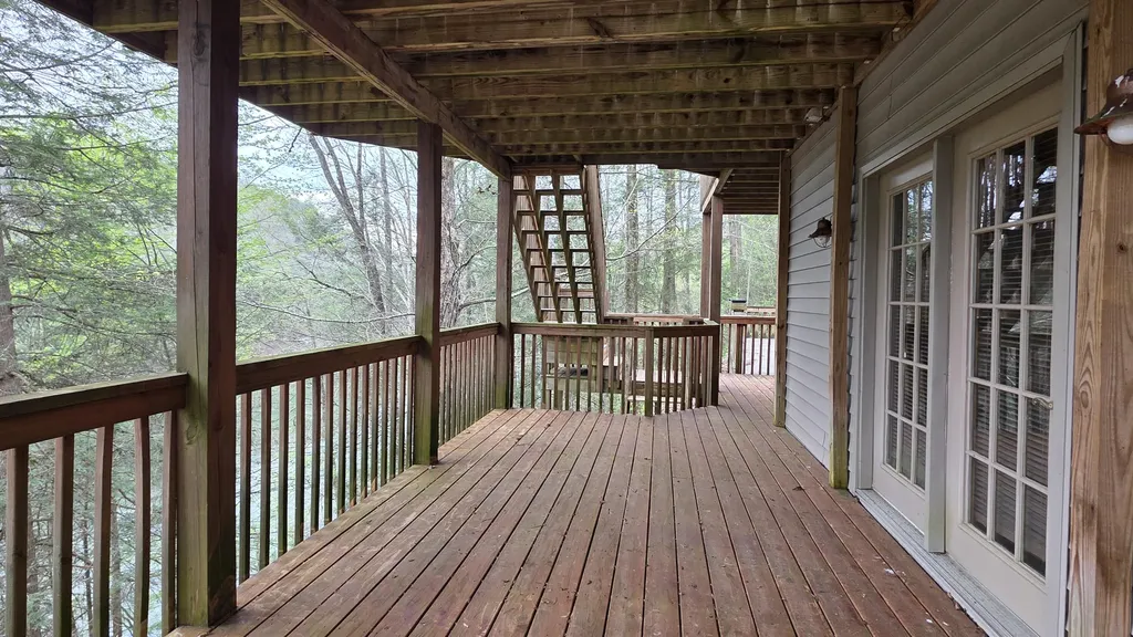 1264 Lake Road London KY 40741