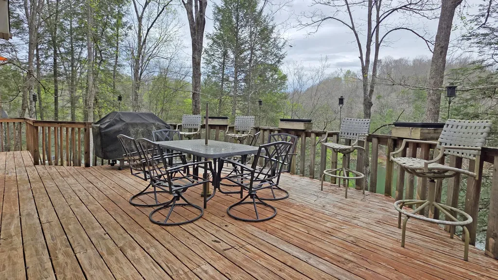 1264 Lake Road London KY 40741