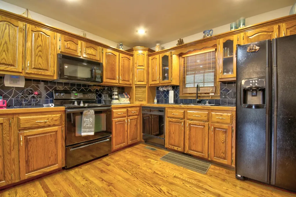 1264 Lake Road London KY 40741