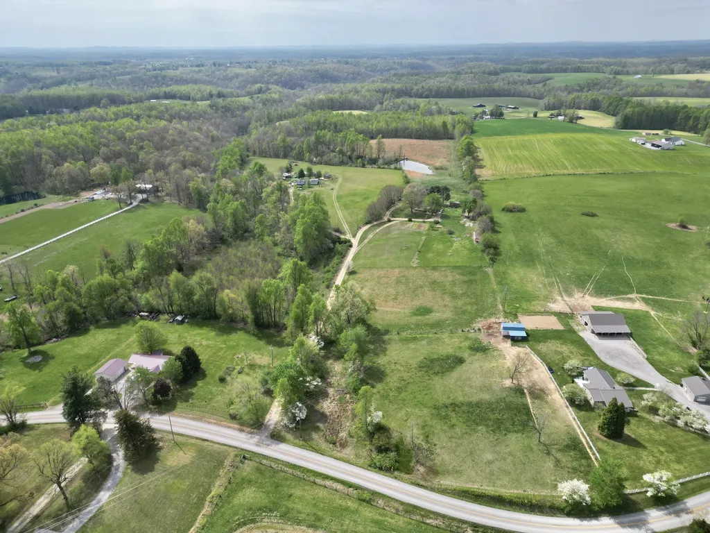 6895 Kentucky 643 Crab Orchard KY 40419