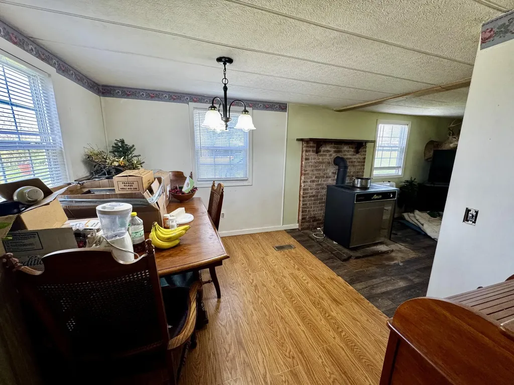 6895 Kentucky 643 Crab Orchard KY 40419