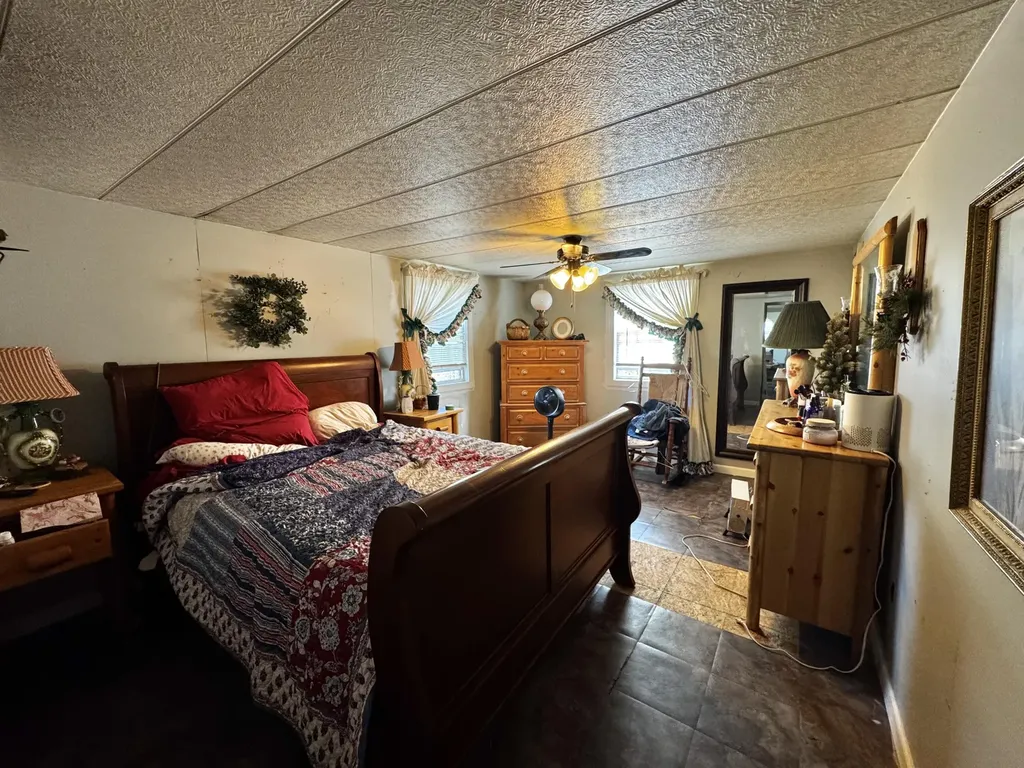 6895 Kentucky 643 Crab Orchard KY 40419