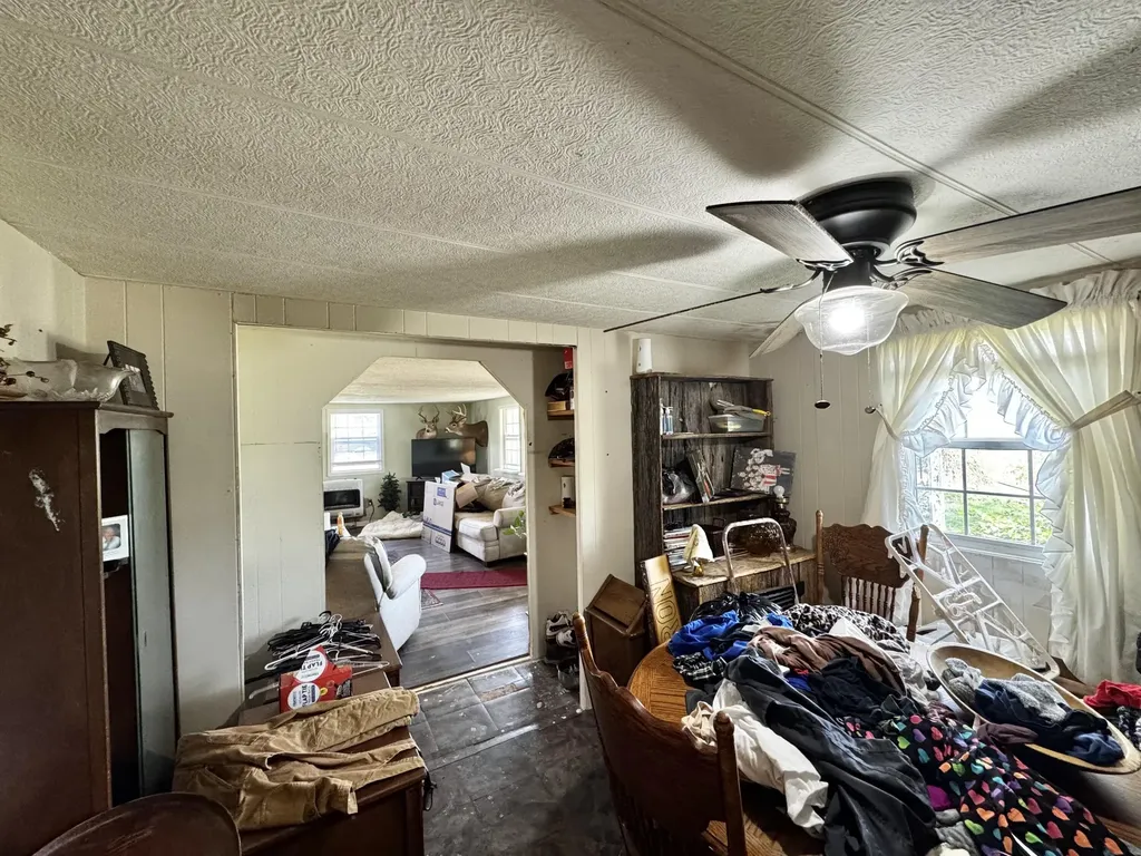 6895 Kentucky 643 Crab Orchard KY 40419