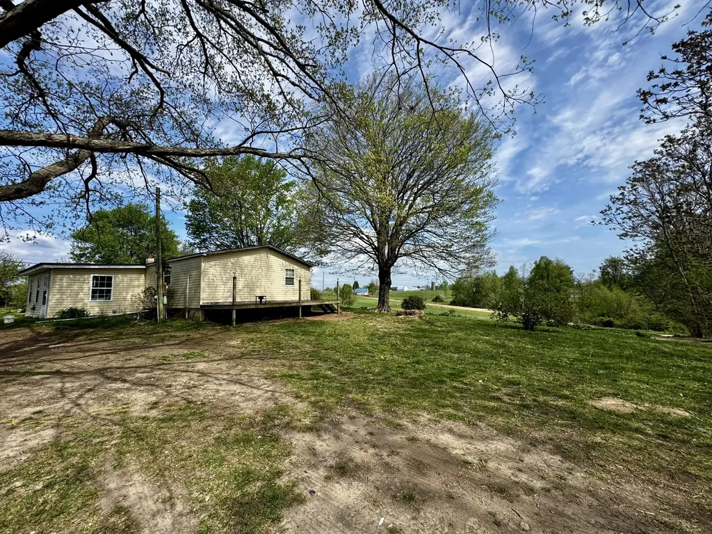 6895 Kentucky 643 Crab Orchard KY 40419