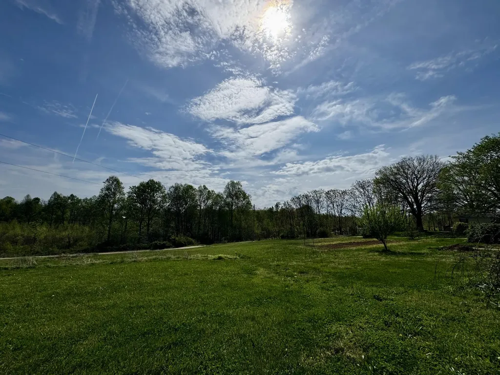 6895 Kentucky 643 Crab Orchard KY 40419