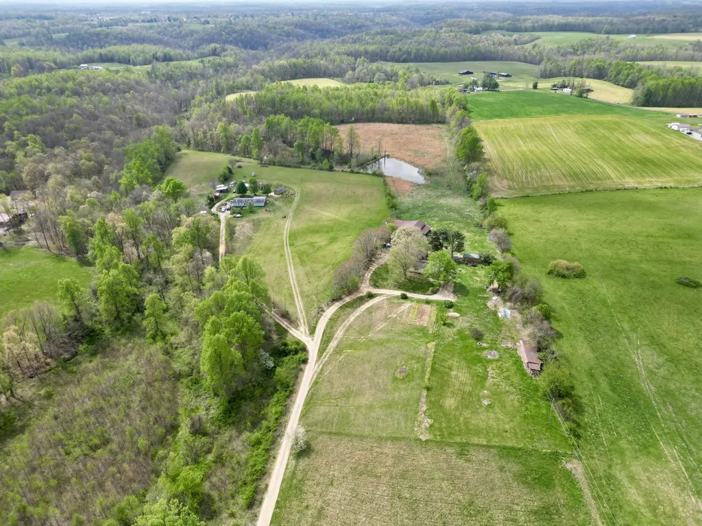 6895 Kentucky 643 Crab Orchard KY 40419