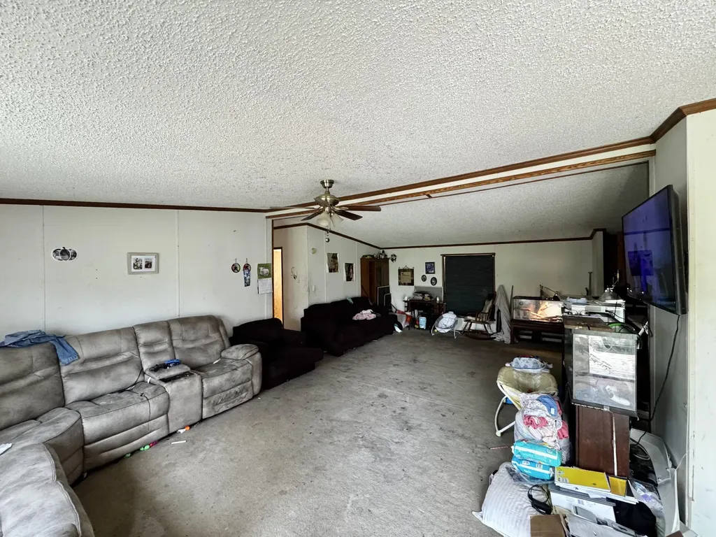 6895 Kentucky 643 Crab Orchard KY 40419