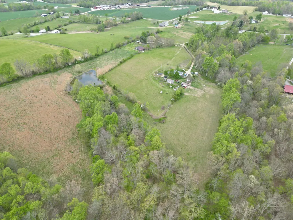 6895 Kentucky 643 Crab Orchard KY 40419