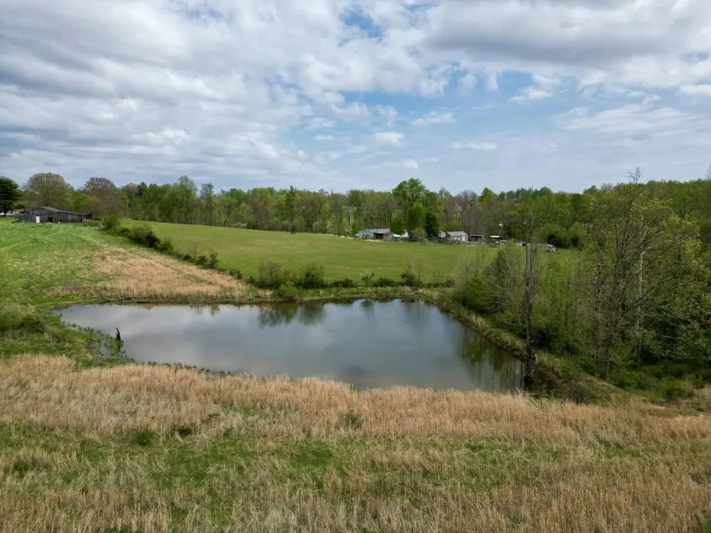6895 Kentucky 643 Crab Orchard KY 40419