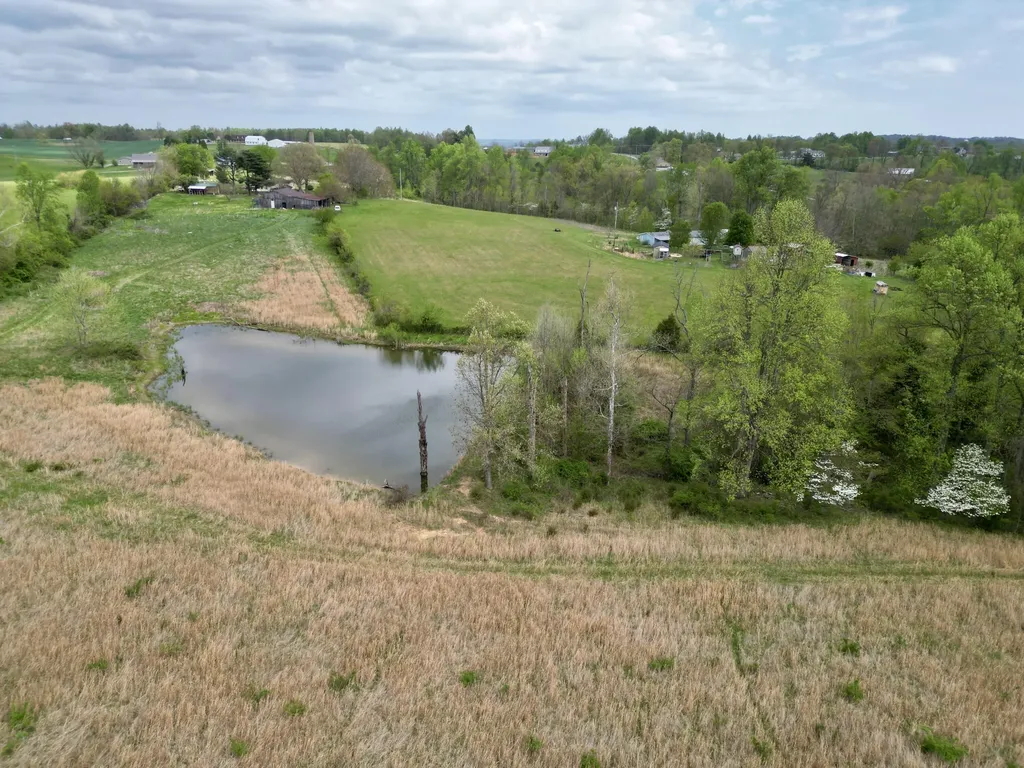 6895 Kentucky 643 Crab Orchard KY 40419