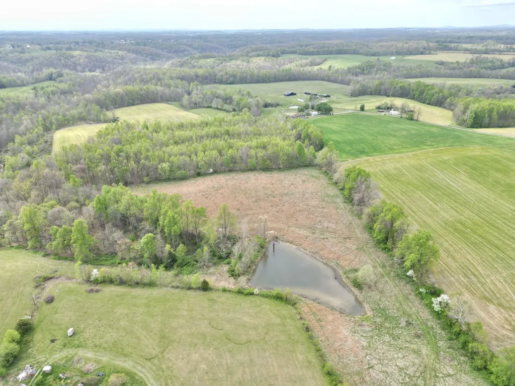 6895 Kentucky 643 Crab Orchard KY 40419