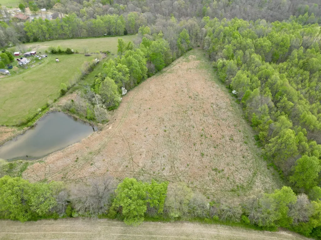 6895 Kentucky 643 Crab Orchard KY 40419