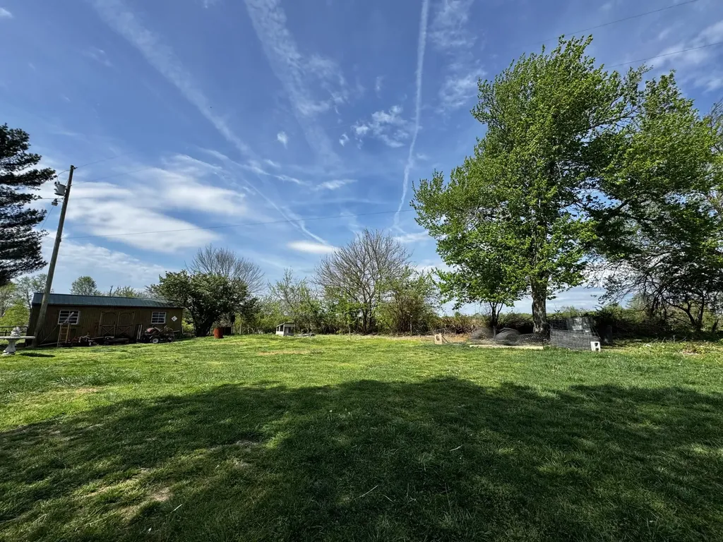 6895 Kentucky 643 Crab Orchard KY 40419