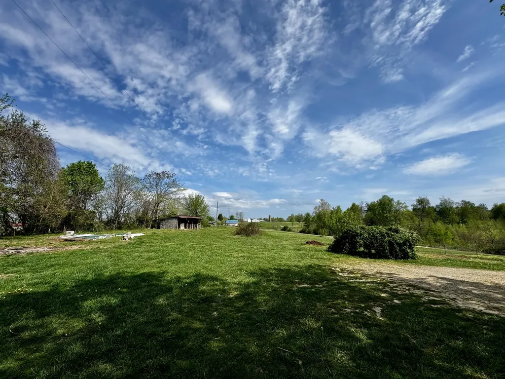 6895 Kentucky 643 Crab Orchard KY 40419