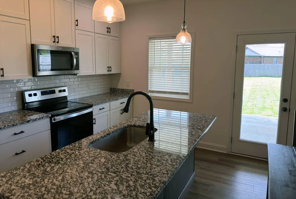 117 Shun Pike Nicholasville KY 40356