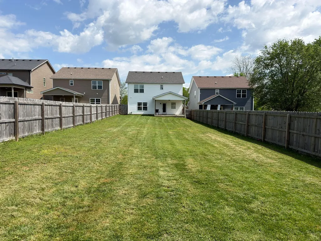 117 Shun Pike Nicholasville KY 40356