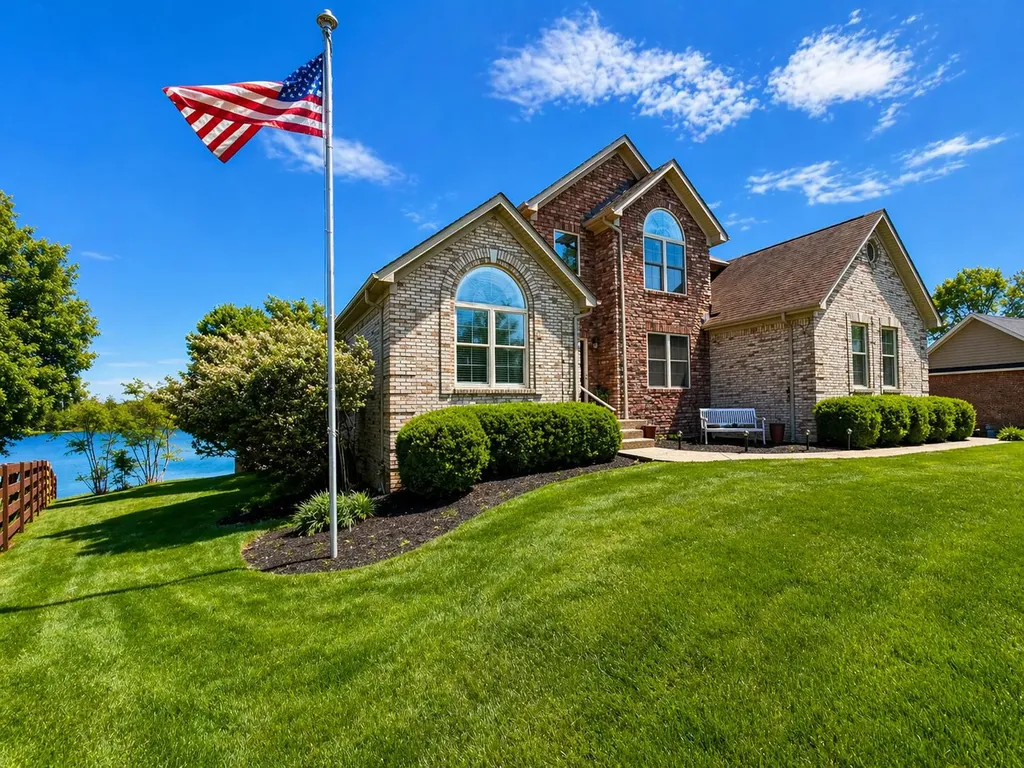 73 Wills Way Taylorsville KY 40071