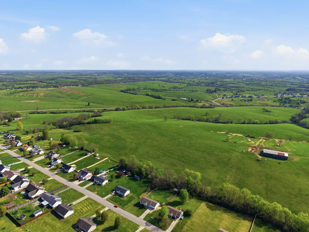 267 Shelton Way Mt Sterling KY 40353