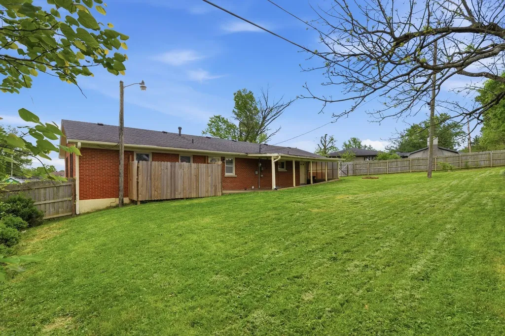 54 Locust Drive Winchester KY 40391