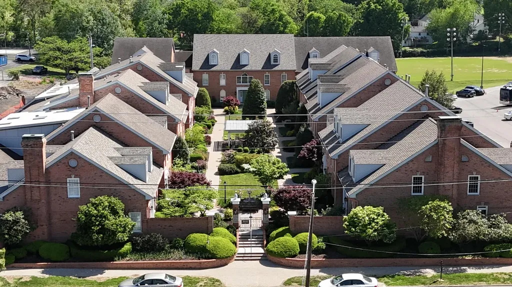 23A Charleston Greene Danville KY 40422