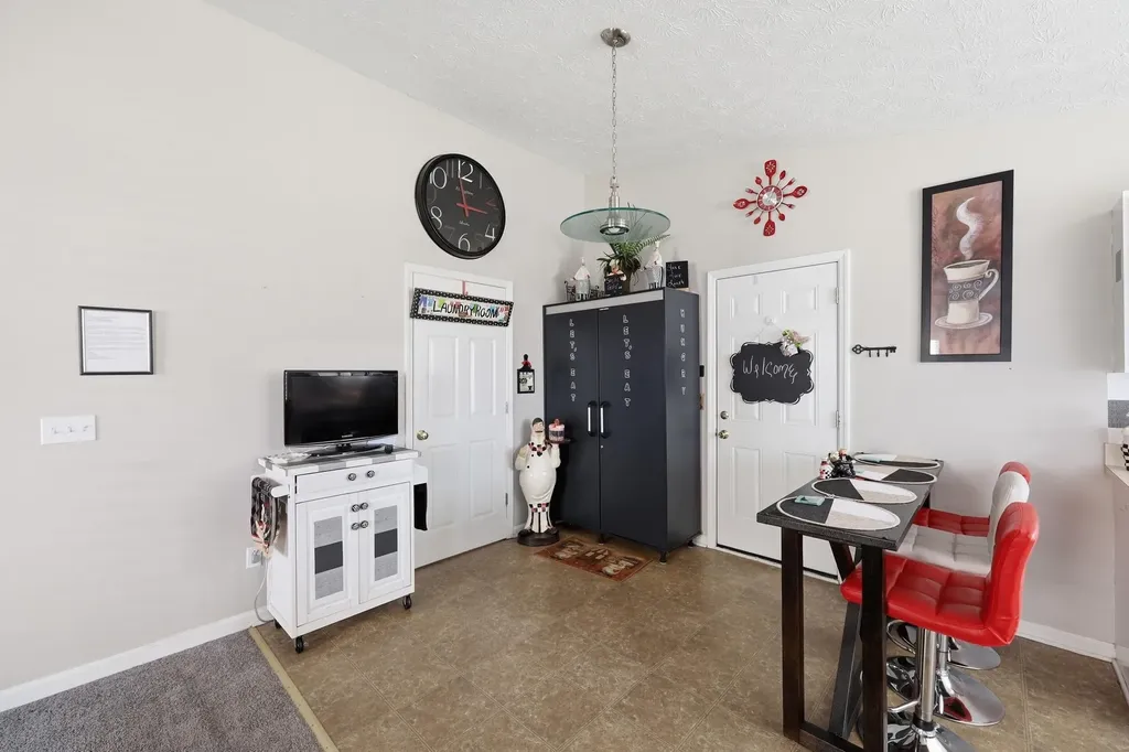 105 Charmac Road Versailles KY 40383