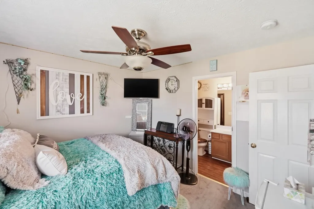 105 Charmac Road Versailles KY 40383