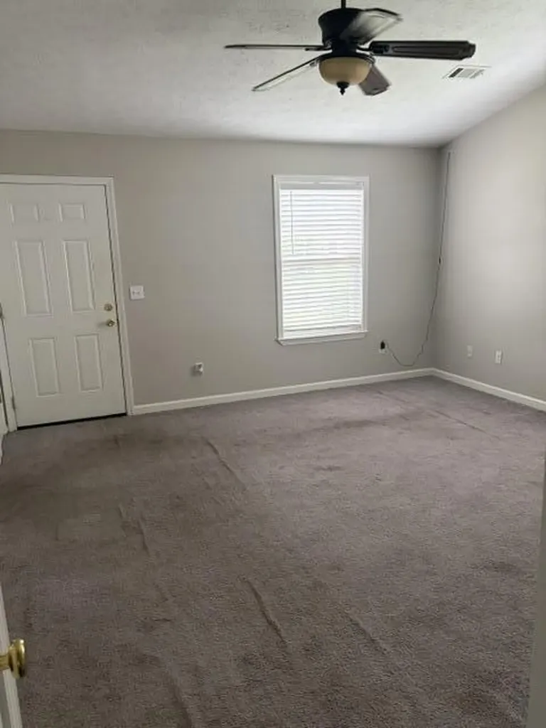 105 Charmac Road Versailles KY 40383
