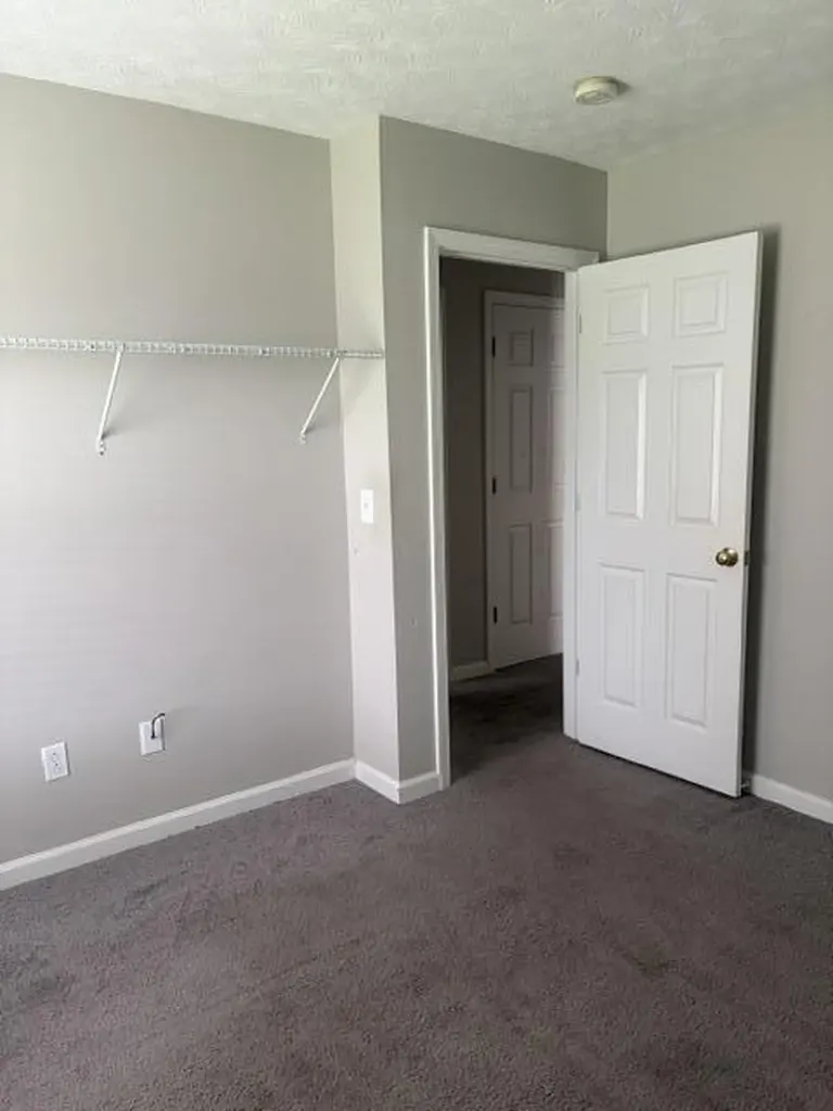 105 Charmac Road Versailles KY 40383