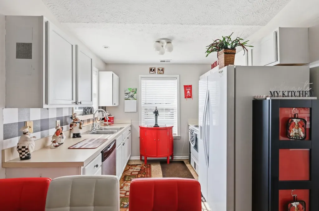 105 Charmac Road Versailles KY 40383