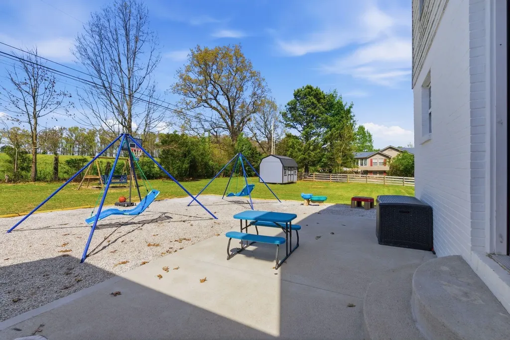 352 Springhurst Drive Berea KY 40403
