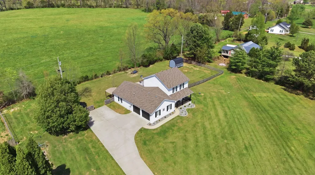 352 Springhurst Drive Berea KY 40403