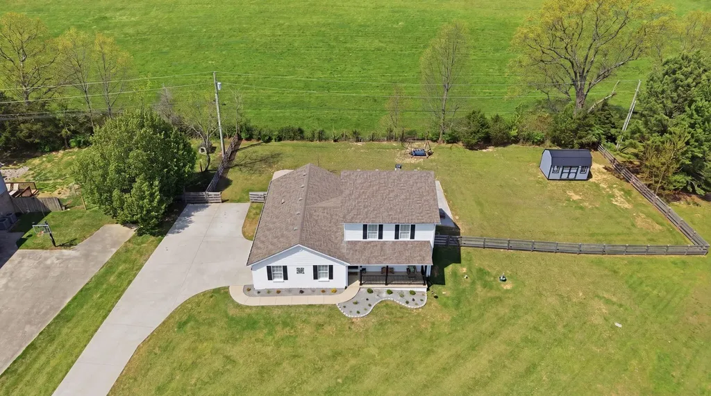 352 Springhurst Drive Berea KY 40403