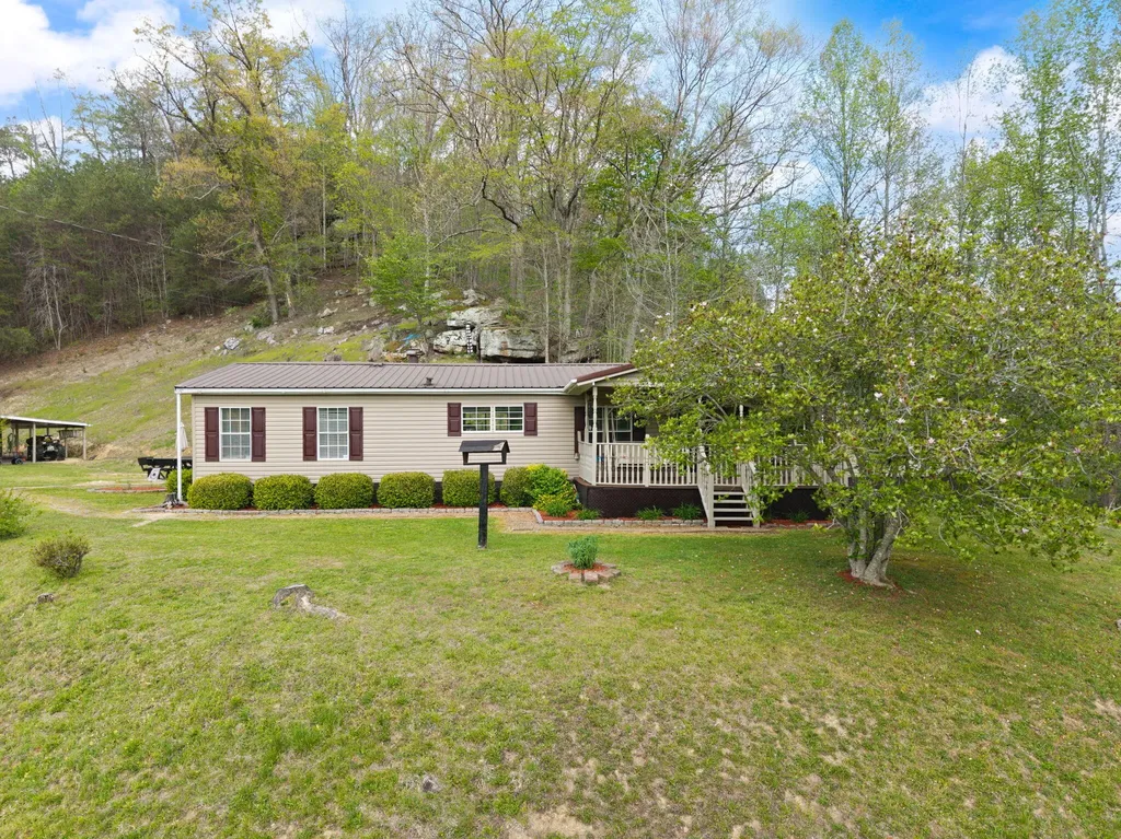 9969 State Highway 581 Paintsville KY 41240
