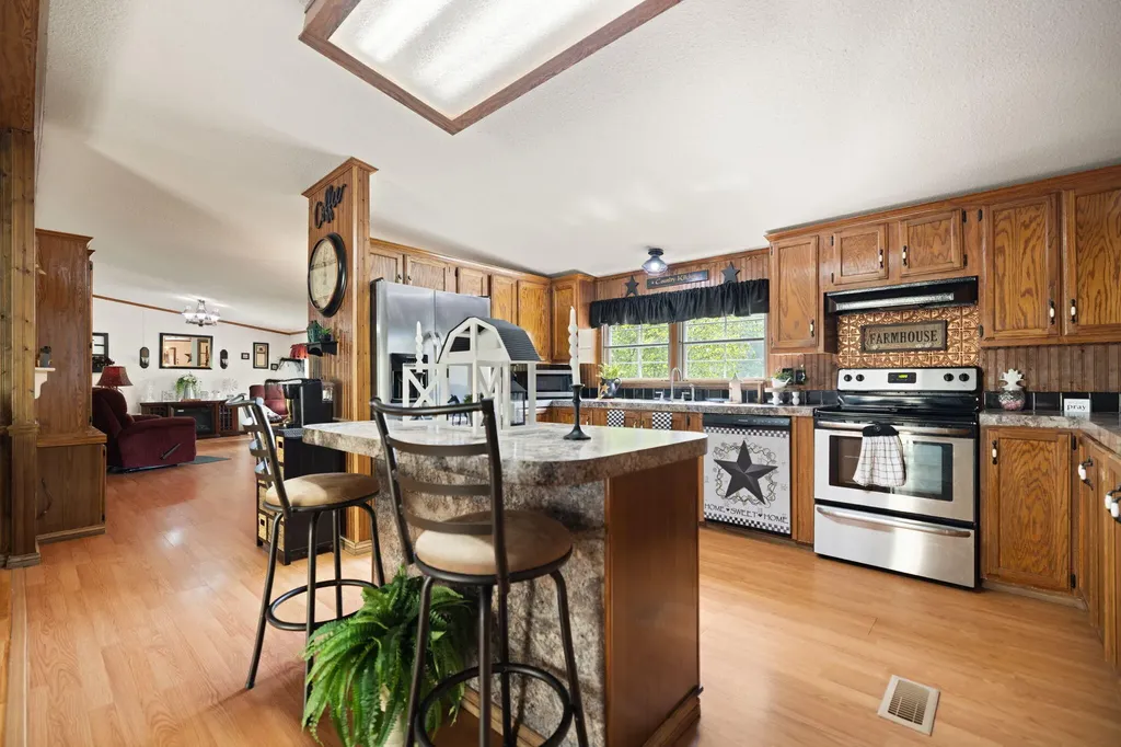 9969 State Highway 581 Paintsville KY 41240