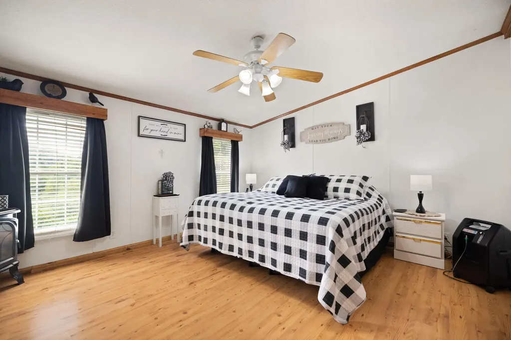 9969 State Highway 581 Paintsville KY 41240