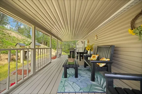 9969 State Highway 581 Paintsville KY 41240