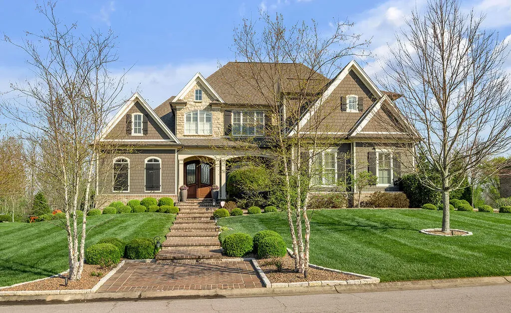 2656 Cayman Heights Lexington KY 40509