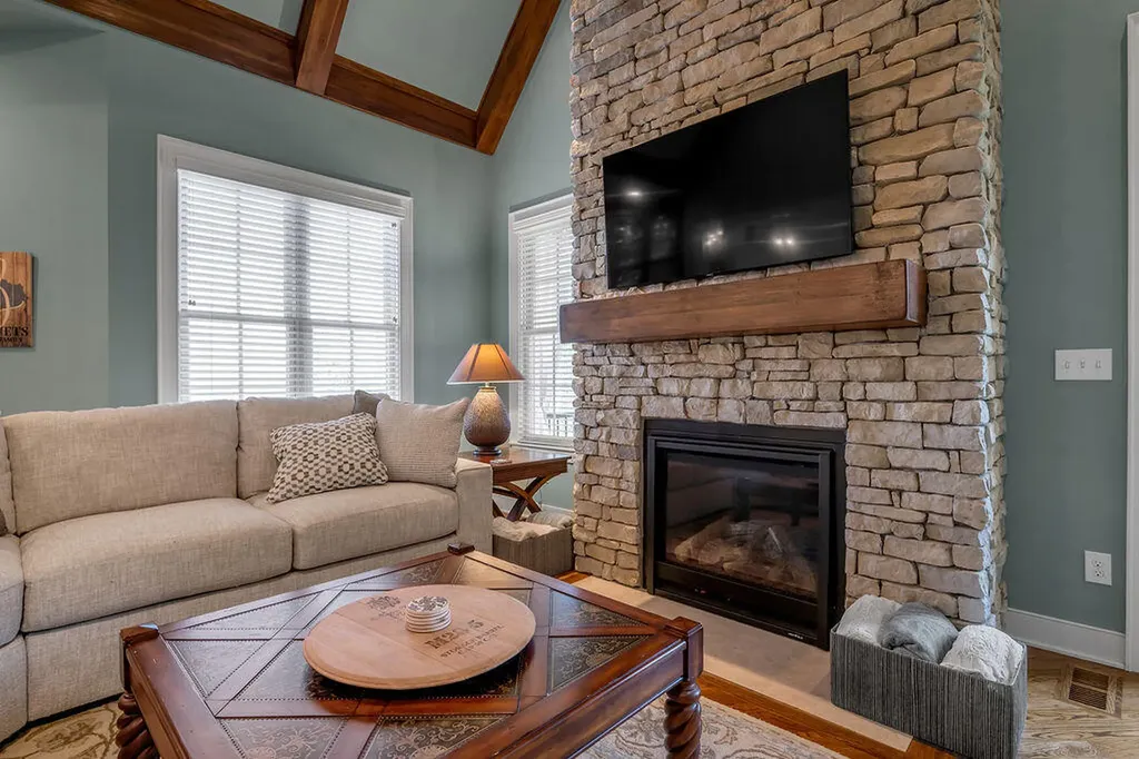2656 Cayman Heights Lexington KY 40509