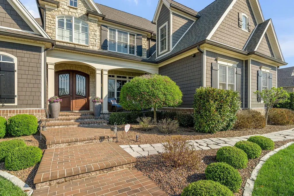 2656 Cayman Heights Lexington KY 40509