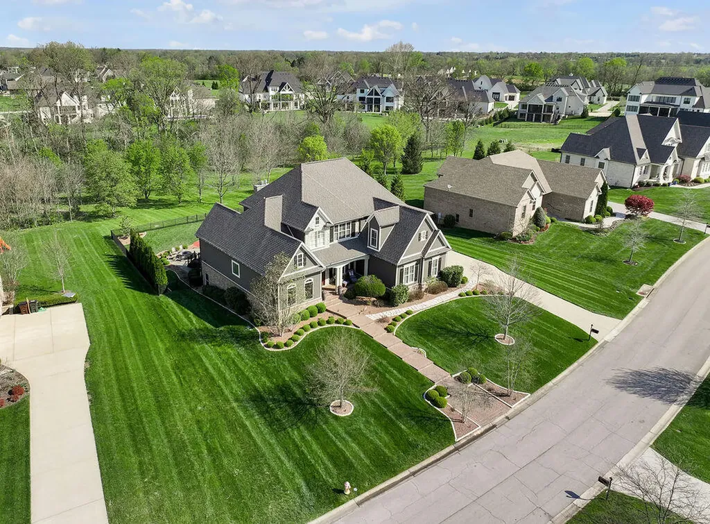 2656 Cayman Heights Lexington KY 40509